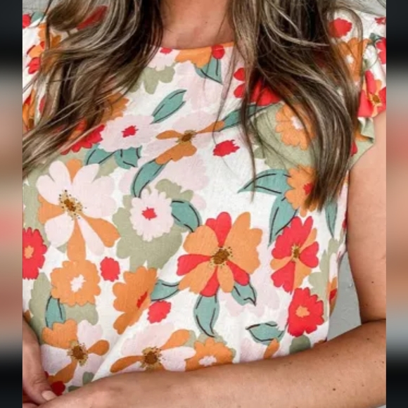 ♥️New floral Plus size top - Picture 5 of 9